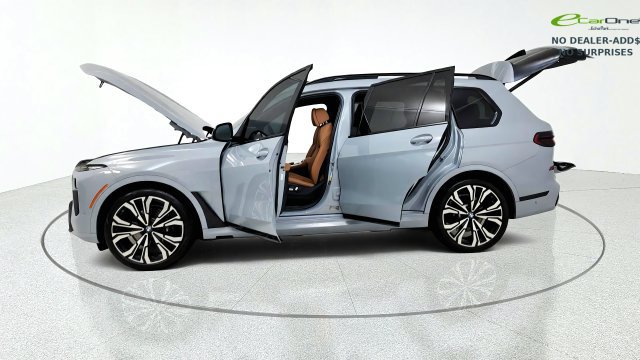 Used 2023 BMW X7 xDrive40i w/ Executive Package AWD/4WD image 15