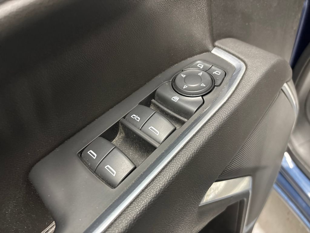 Used 2022 Chevrolet Silverado 1500 LT w/ Z71 Off-Road Package image 11