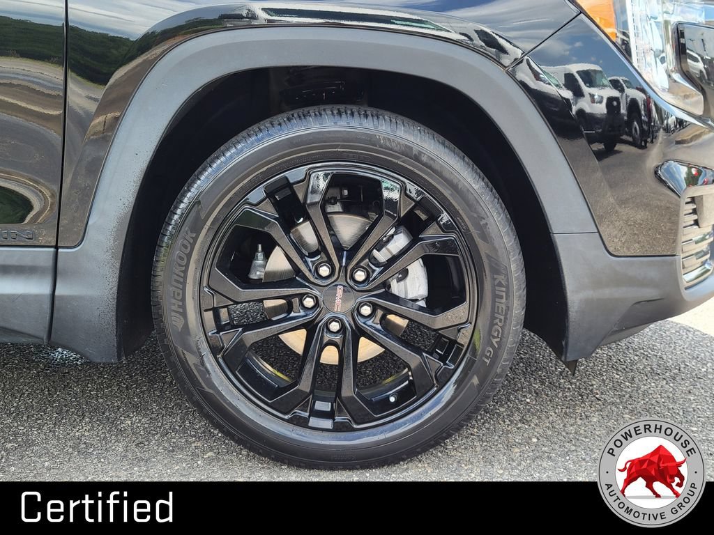 Used 2022 GMC Terrain SLE w/ Driver Convenience Package FWD image 11