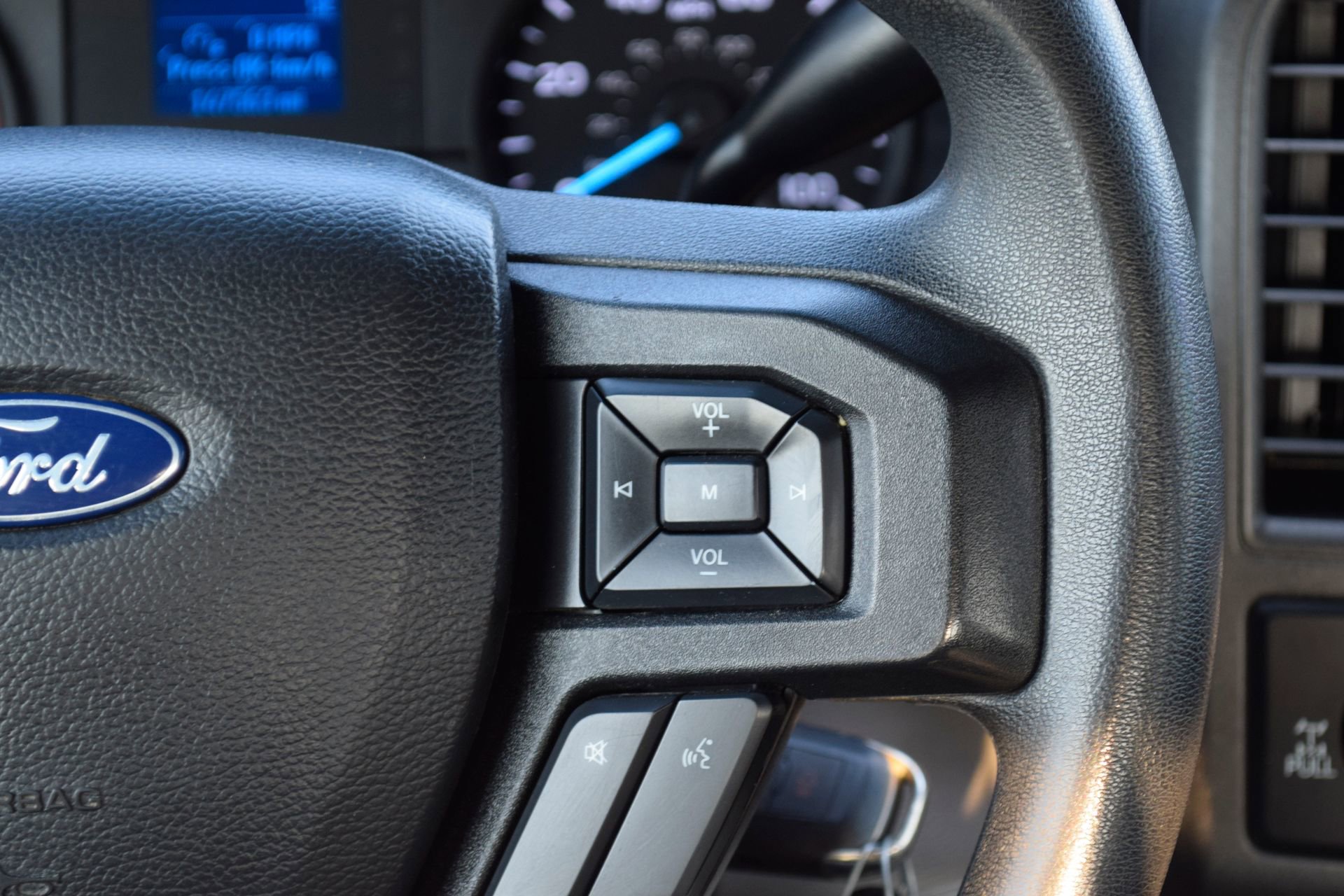 Used 2019 Ford F350 XL w/ Power Equipment Group AWD/4WD image 9