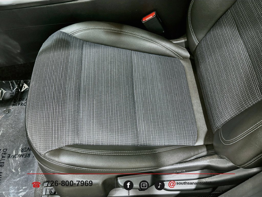 Used 2025 Buick Envista Preferred w/ Convenience II Package FWD image 20