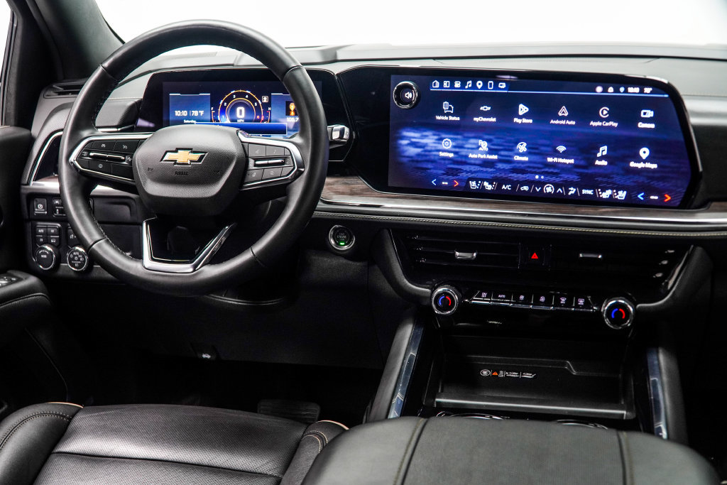Used 2025 Chevrolet Tahoe Premier AWD/4WD image 22