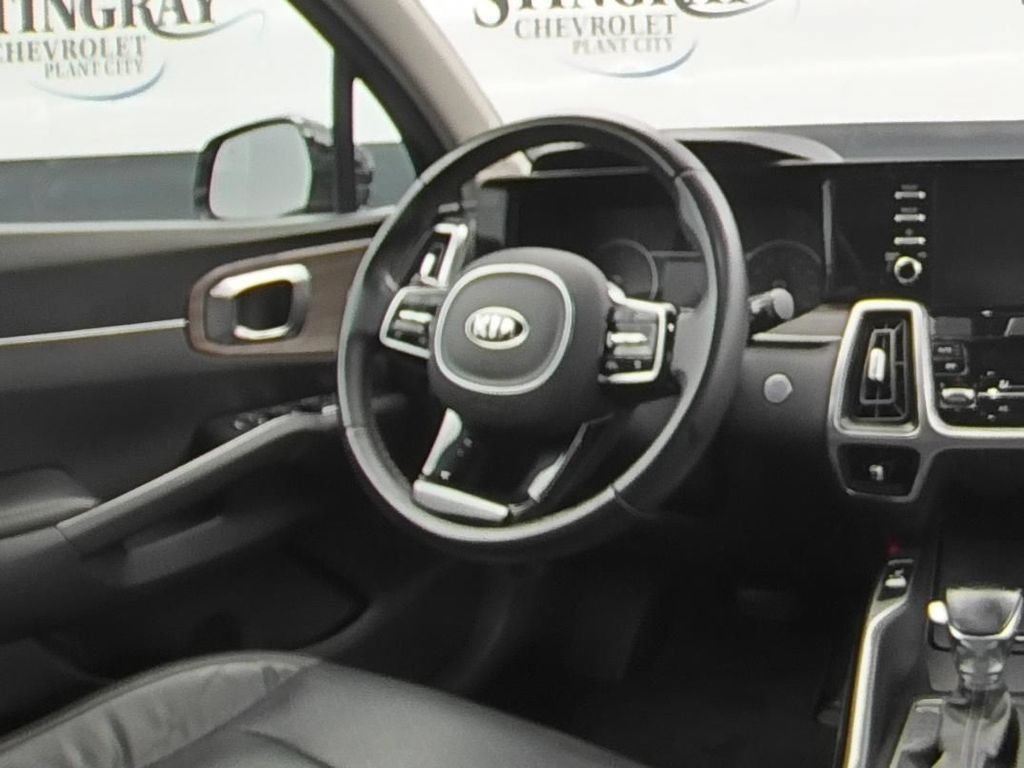 Used 2021 Kia Sorento EX w/ Panoramic Sunroof Package AWD/4WD image 16