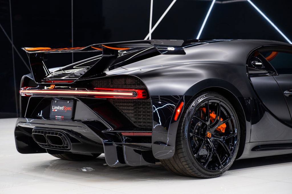 Used 2023 Bugatti Chiron Pur Sport AWD/4WD image 15