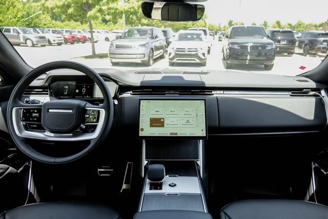 New 2026 Land Rover Range Rover SE AWD/4WD image 18