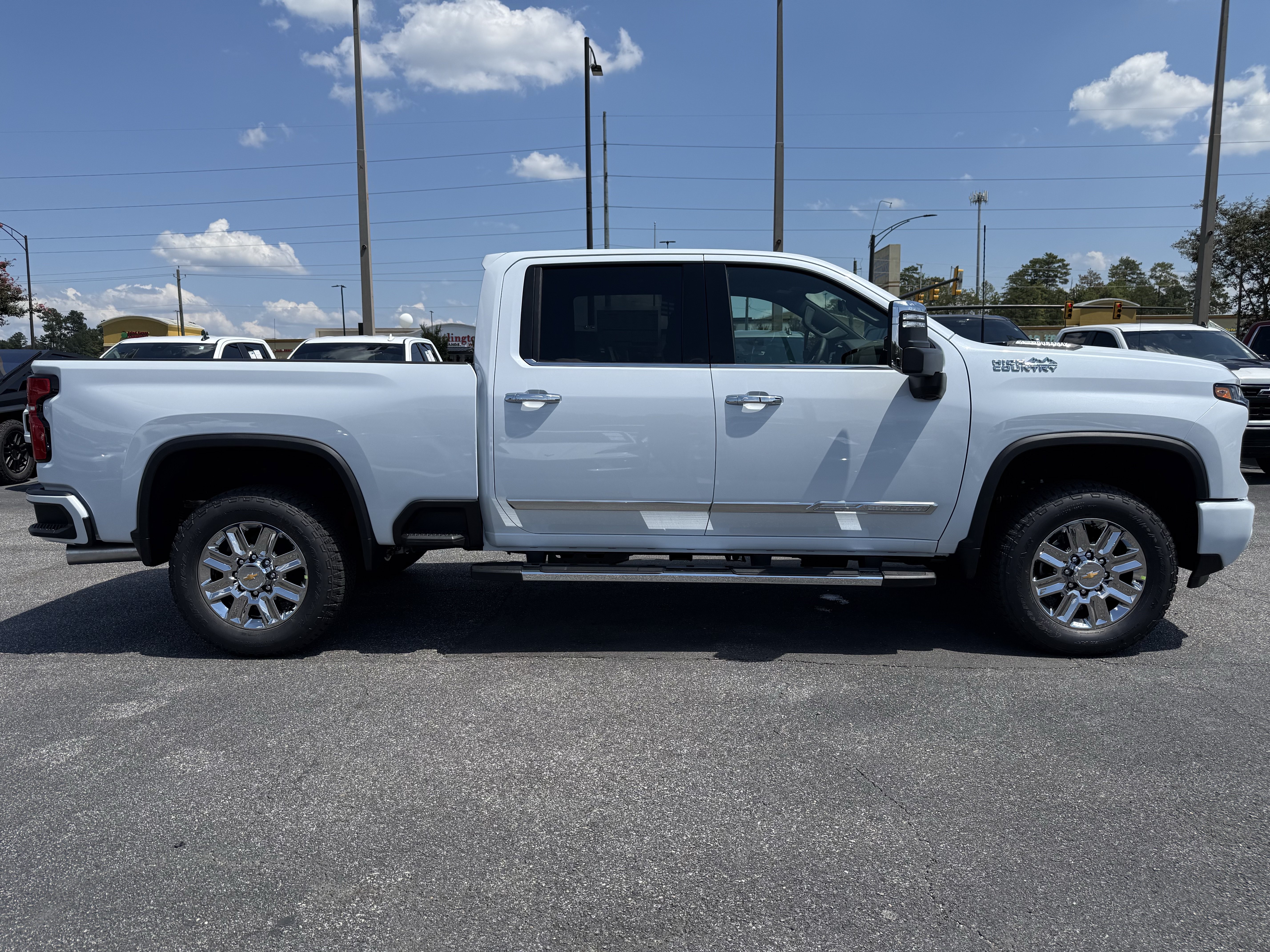 New 2026 Chevrolet Silverado 2500 High Country w/ High Country Premium Package AWD/4WD image 11
