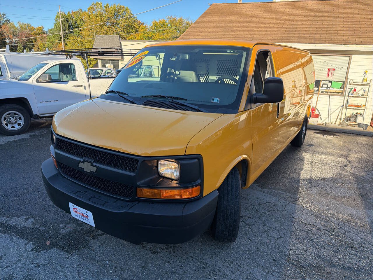 Used 2016 Chevrolet Express 2500 Extended RWD image 3