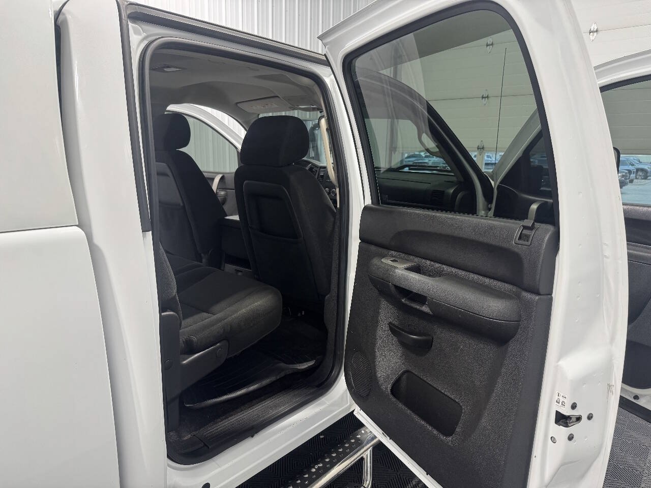 Used 2011 Chevrolet Silverado 2500 LT AWD/4WD image 19