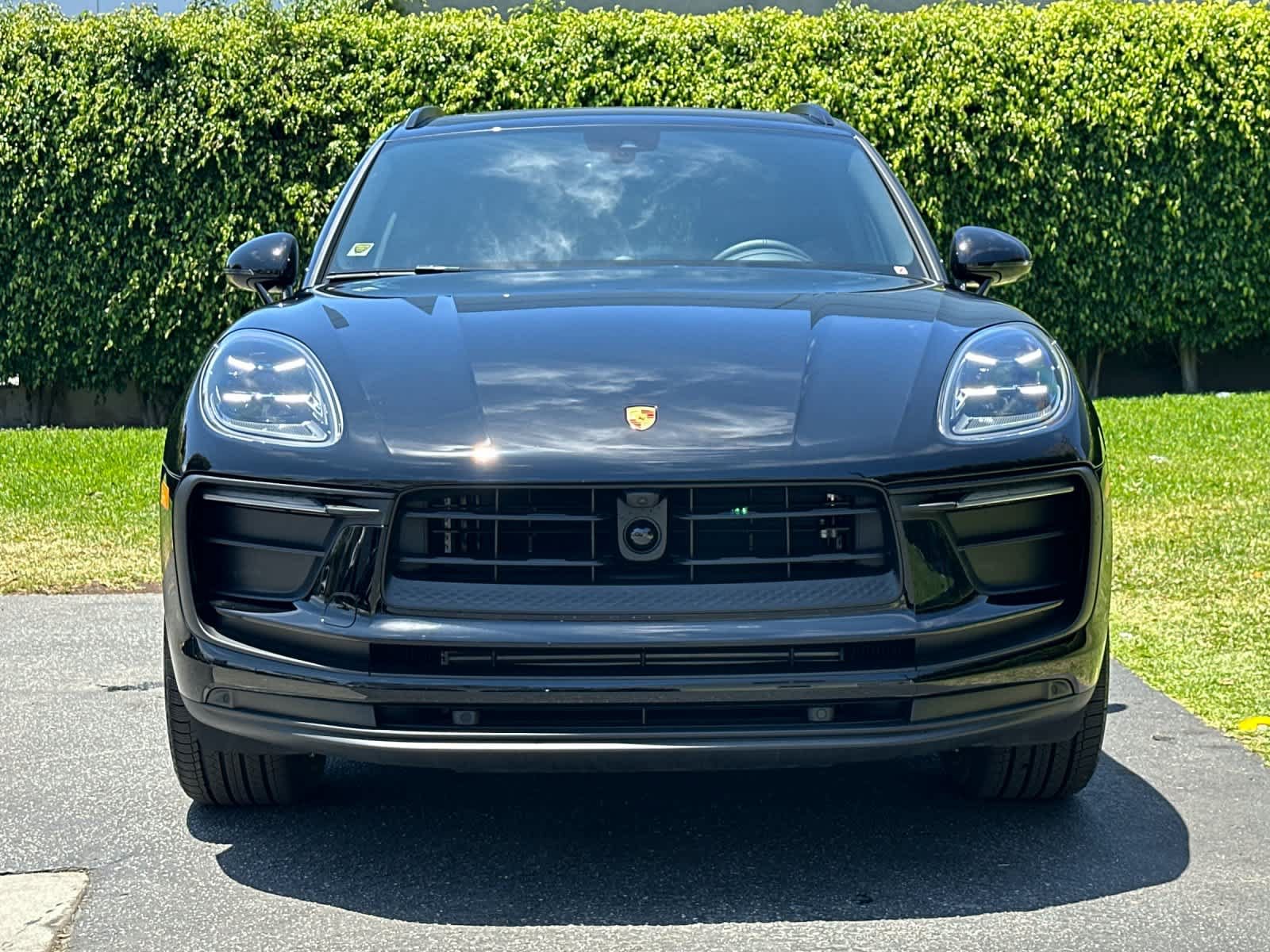 New 2026 Porsche Macan AWD/4WD image 11