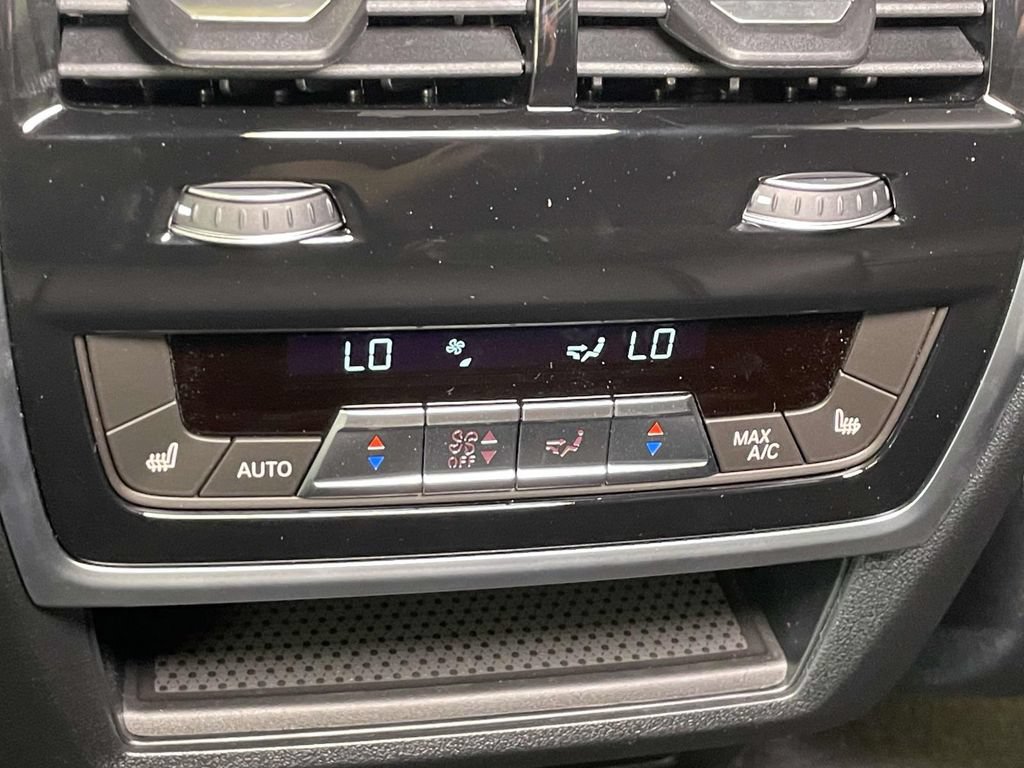 New 2027 BMW X7 M60i AWD/4WD image 23