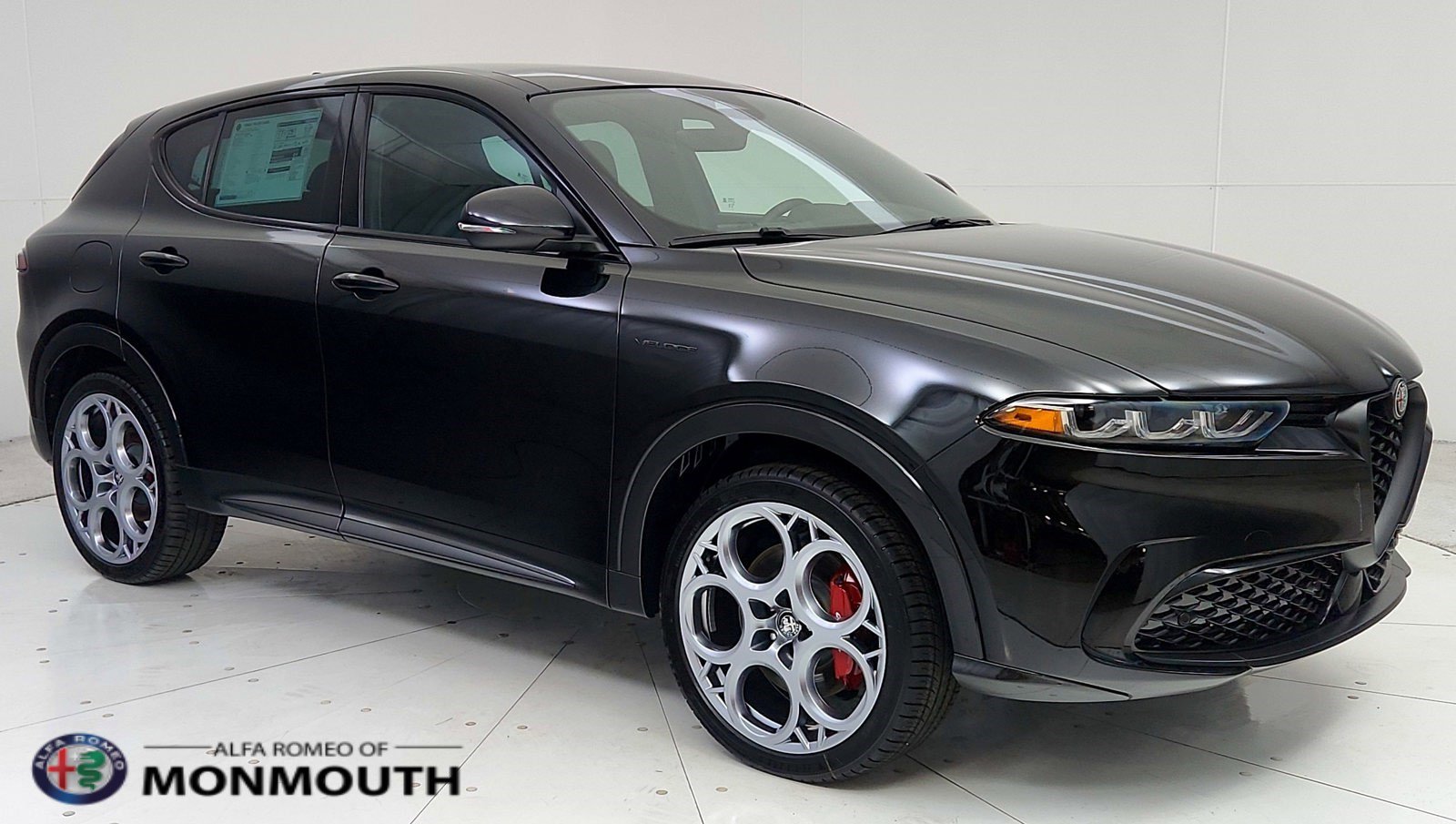 Used 2024 Alfa Romeo Tonale Veloce w/ Premium Interior Package image 1