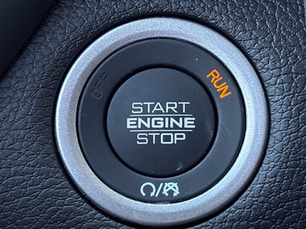 New 2025 RAM 3500 Laramie AWD/4WD image 16