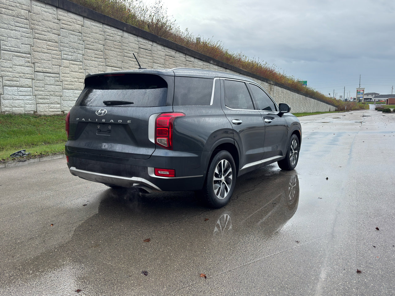 Used 2020 Hyundai Palisade SEL image 3