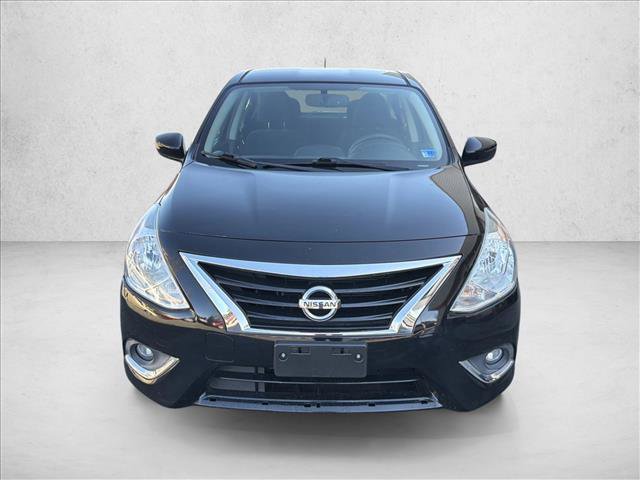Used 2016 Nissan Versa SL image 2