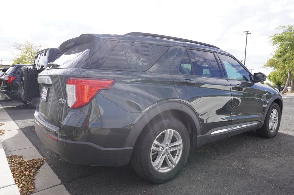 Used 2023 Ford Explorer XLT RWD image 4