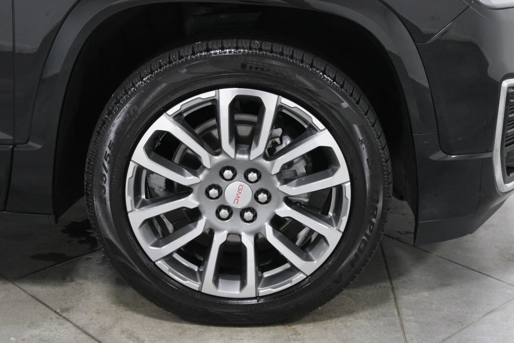 Used 2021 GMC Acadia Denali w/ Denali Technology Package FWD image 11