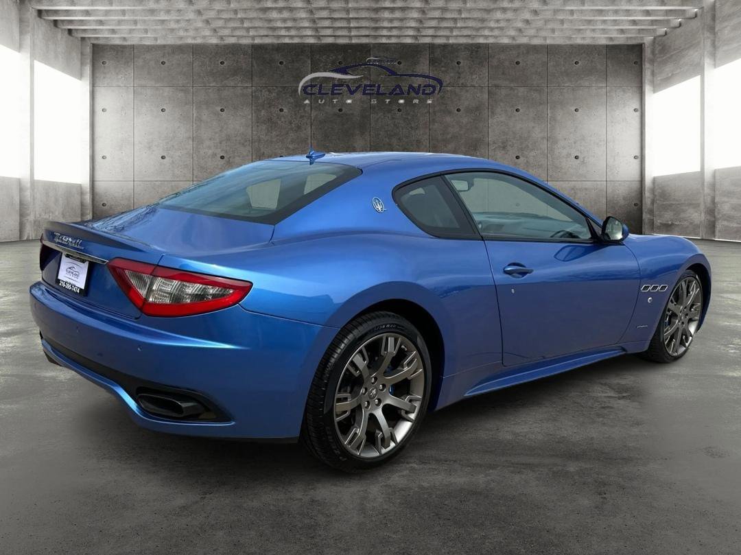 Used 2015 Maserati GranTurismo Sport image 3