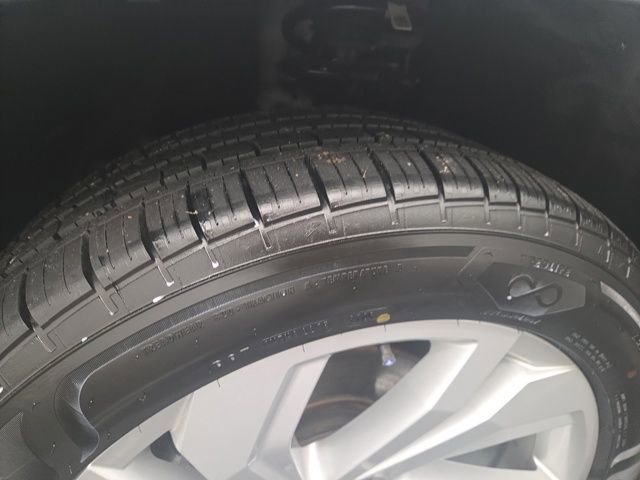 Used 2022 Volkswagen Atlas SE image 31