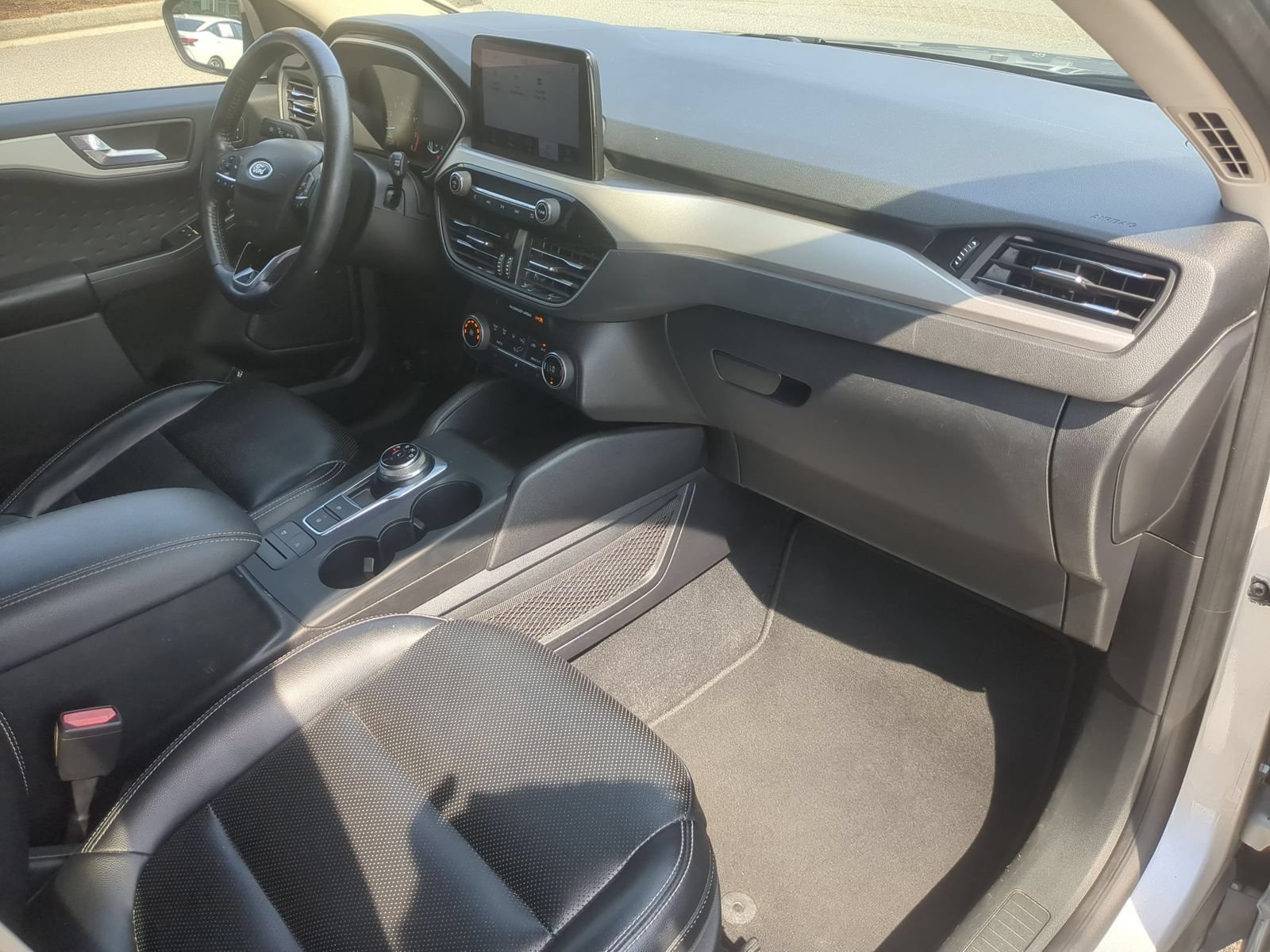 Used 2020 Ford Escape SEL FWD image 30