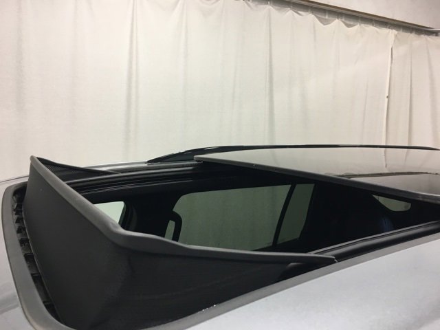 Used 2024 Chevrolet Traverse RS w/ LPO, Floor Liner Package image 40