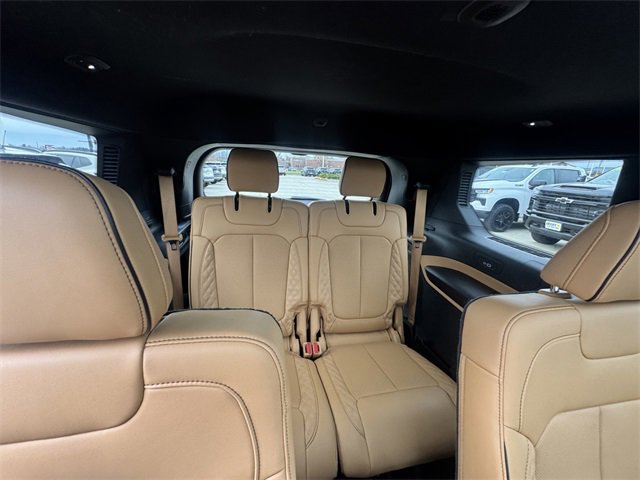 Used 2025 Jeep Grand Cherokee L Summit image 13