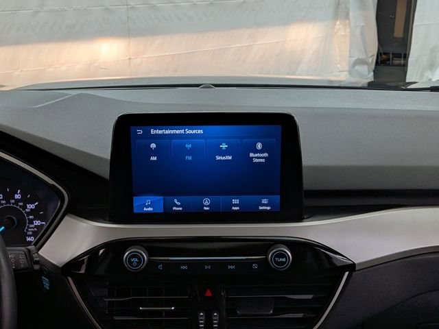 Certified 2022 Ford Escape SE w/ SE Sport Appearance Package image 26