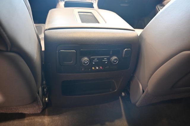 Used 2016 GMC Yukon Denali w/ Open Road Package AWD/4WD image 31