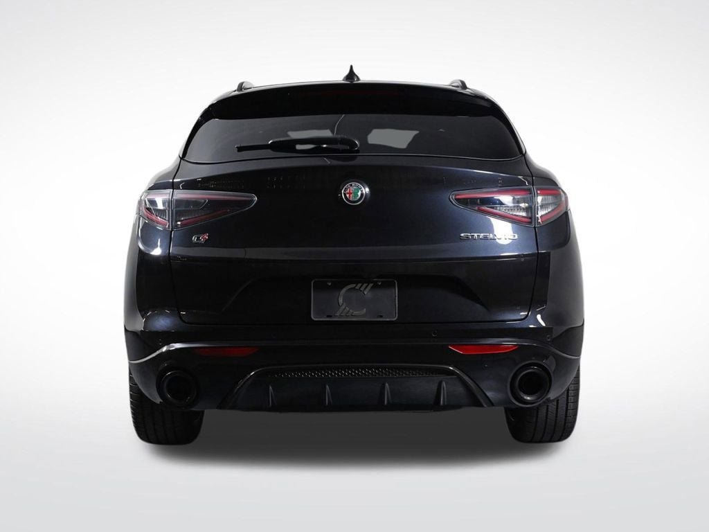 Used 2025 Alfa Romeo Stelvio Sprint w/ Veloce Package AWD/4WD image 4