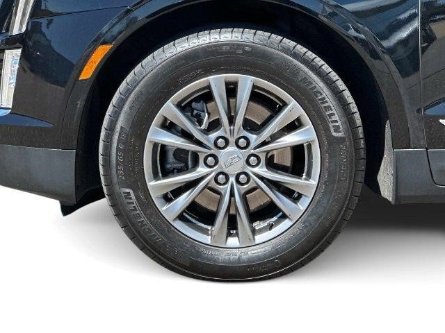 Certified 2023 Cadillac XT5 Premium Luxury AWD/4WD image 9