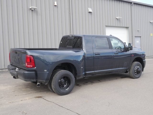 New 2026 RAM 3500 Laramie AWD/4WD image 14