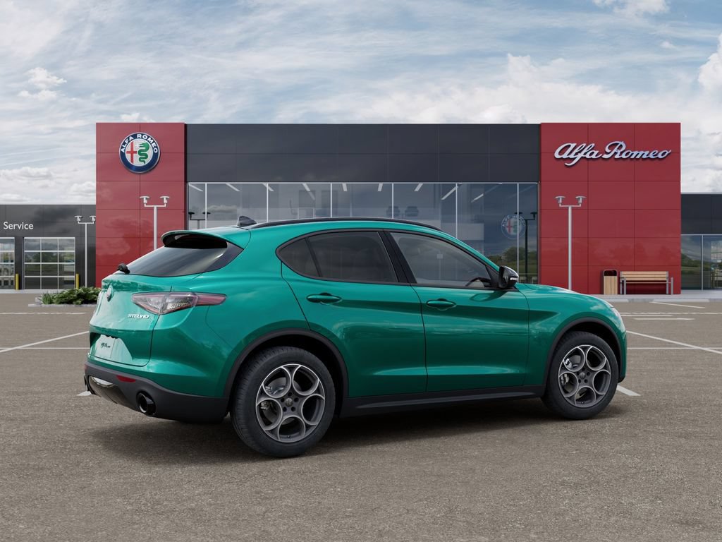 New 2025 Alfa Romeo Stelvio Sprint w/ Convenience Package AWD/4WD image 4