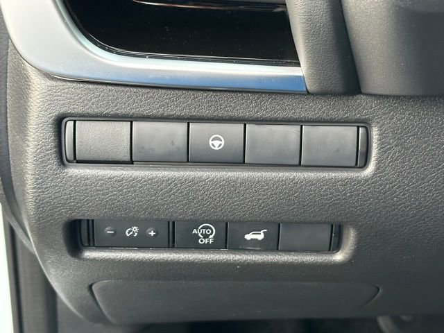 Certified 2025 Nissan Rogue SV AWD/4WD image 25