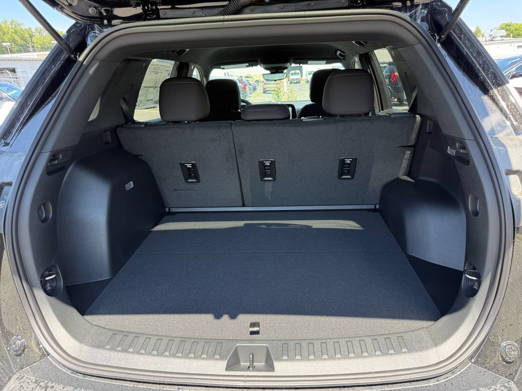 New 2027 Chevrolet Equinox LT w/ Safety and Technology Package AWD/4WD image 26