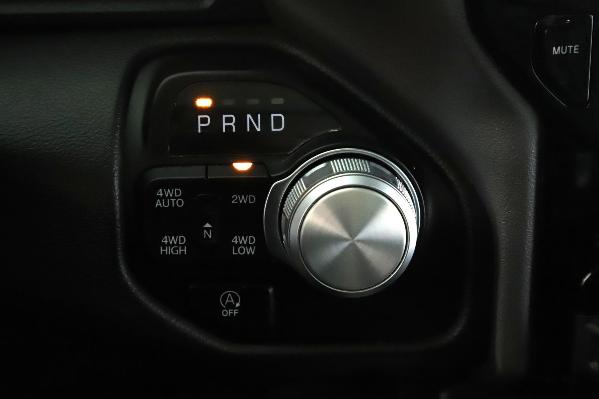 Used 2024 RAM 1500 Laramie AWD/4WD image 16