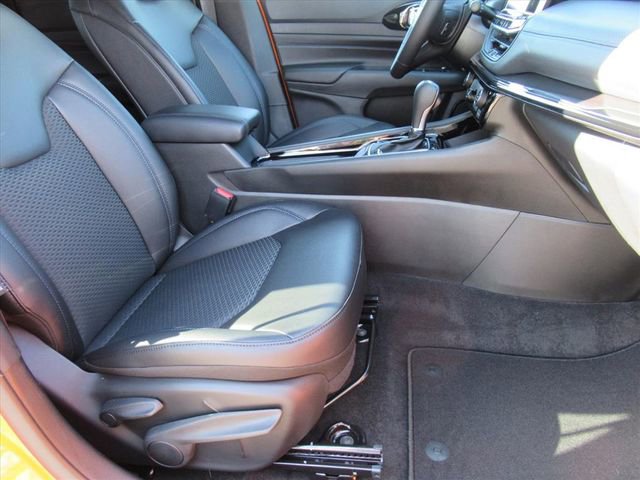 New 2026 Jeep Compass Latitude image 9