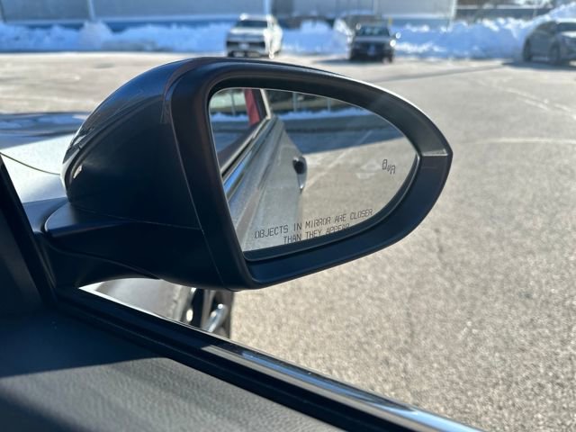 Certified 2025 Volkswagen Jetta SE w/ Sunroof Package image 37