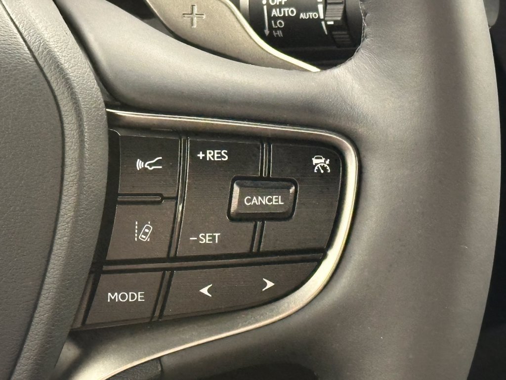 Used 2023 Lexus ES 350 w/ Accessory Package (Z1) FWD image 32