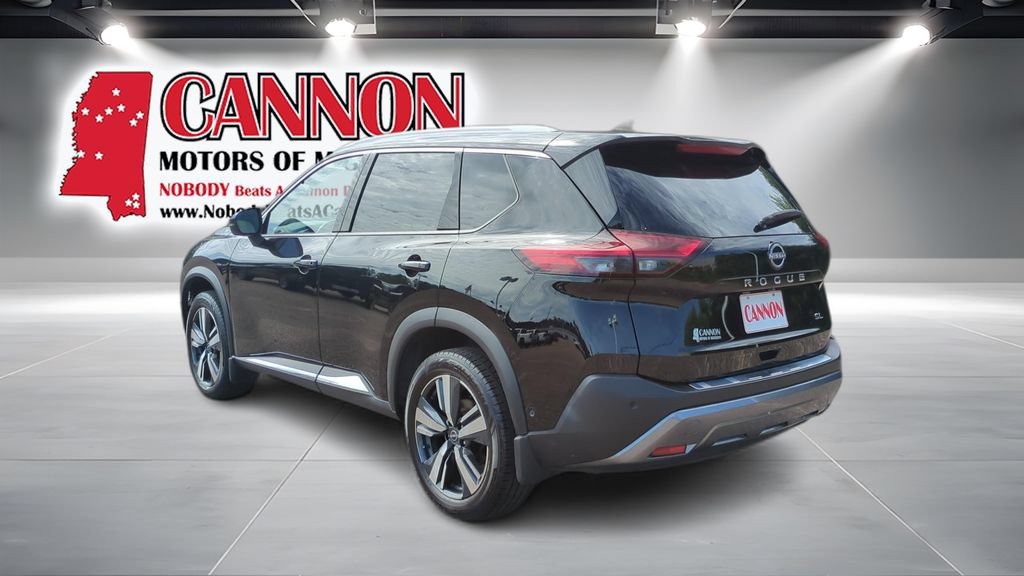 Used 2023 Nissan Rogue SL w/ SL Premium Package FWD image 7