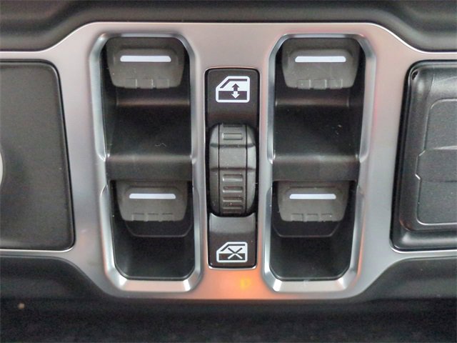 New 2025 Jeep Gladiator Sport image 22