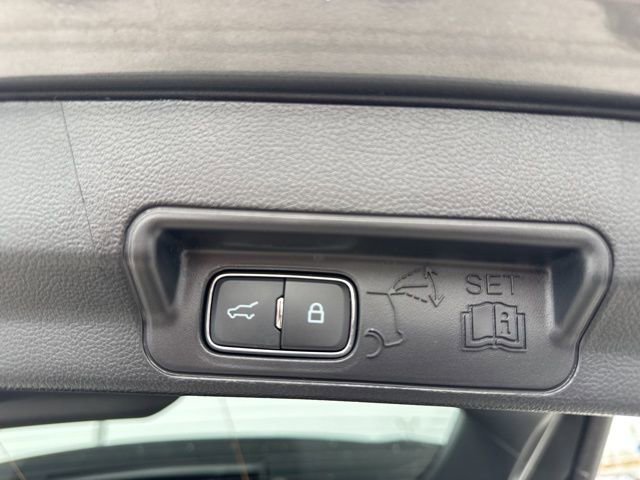 Used 2025 Ford Explorer ST-Line w/ Premium Package AWD/4WD image 36