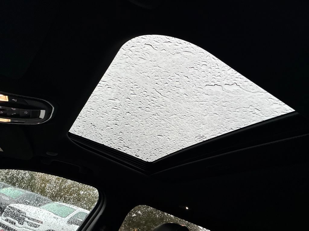 New 2025 Jeep Grand Cherokee Altitude image 21