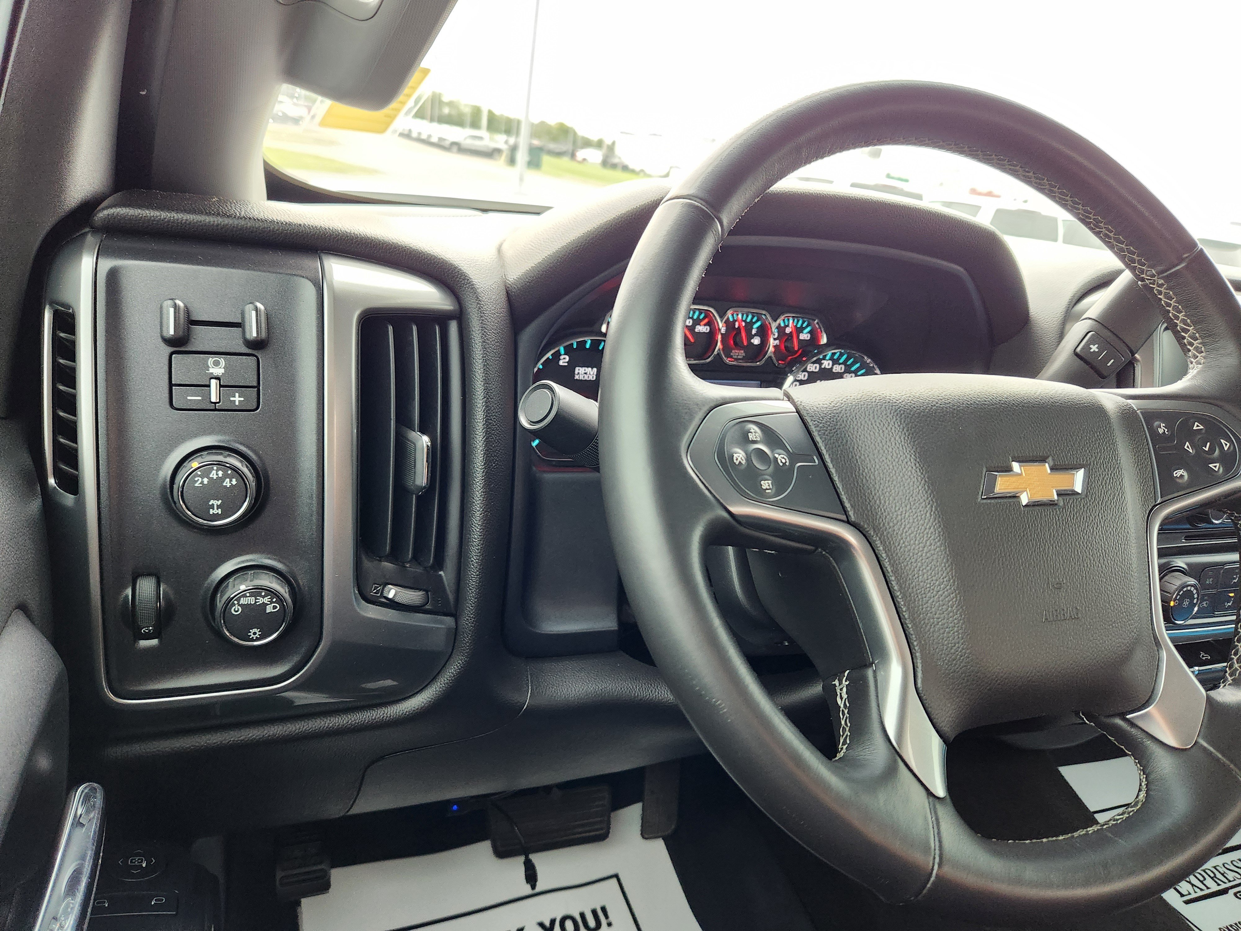 Used 2016 Chevrolet Silverado 2500 LT AWD/4WD image 24
