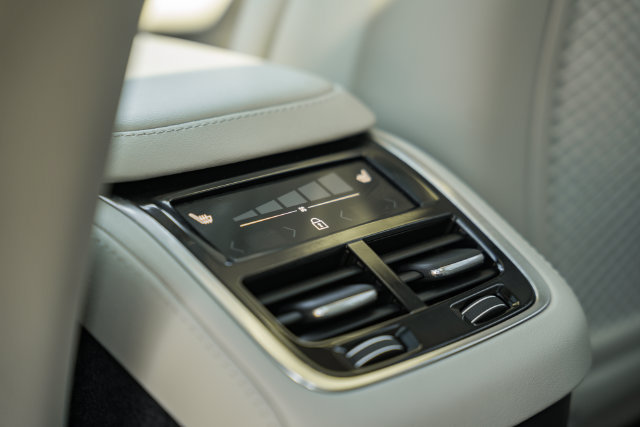 Certified 2026 Volvo XC90 B6 Ultra AWD/4WD image 33