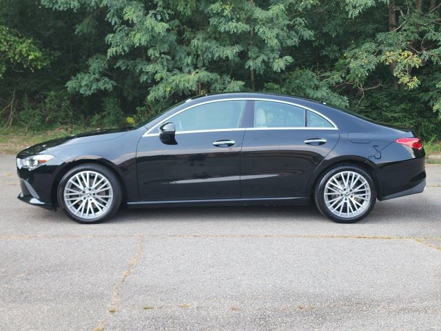 Used 2022 Mercedes-Benz CLA 250 image 2