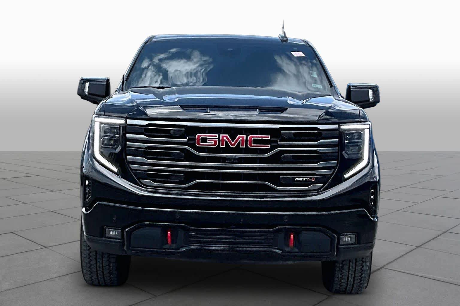Used 2026 GMC Sierra 1500 AT4 w/ AT4 Preferred Package AWD/4WD image 4