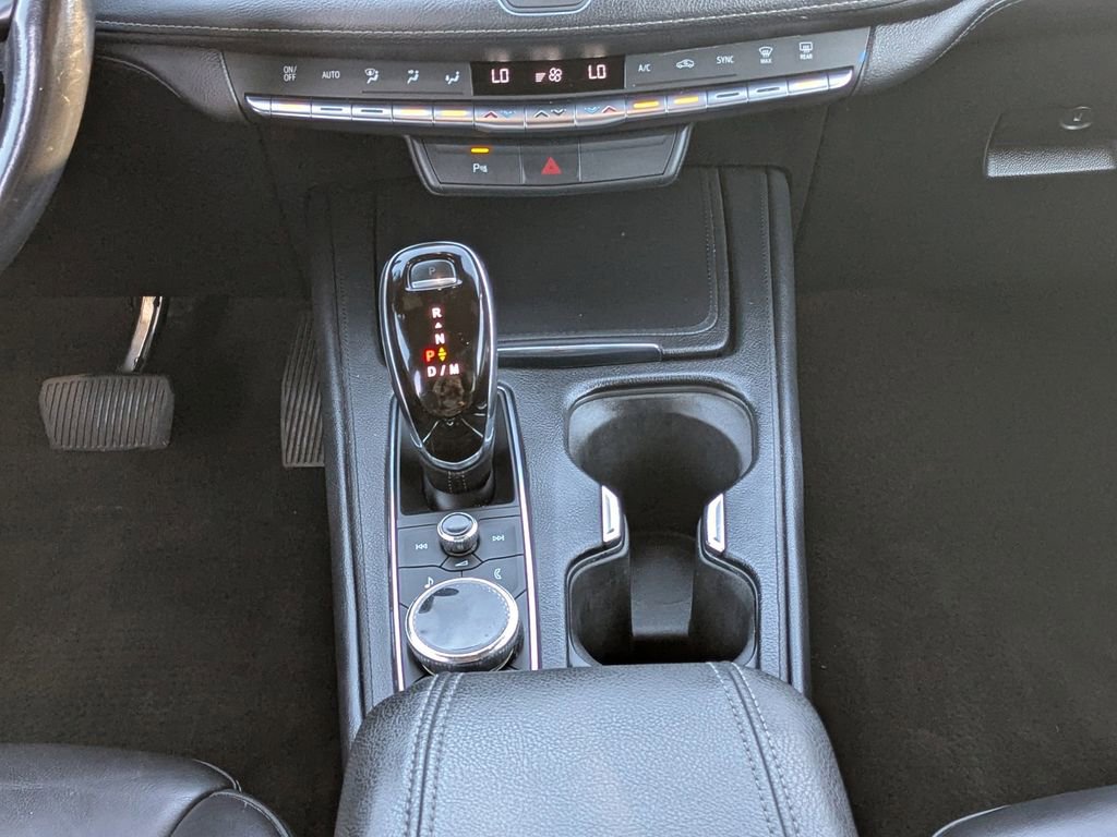 Used 2021 Cadillac XT4 Premium Luxury FWD image 18