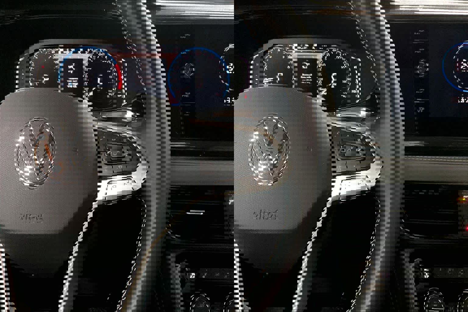 Used 2022 Volkswagen Taos SEL image 21