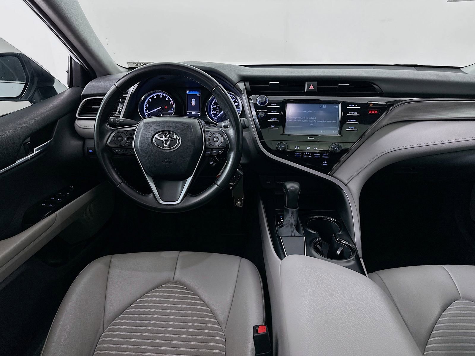 Certified 2020 Toyota Camry SE image 22