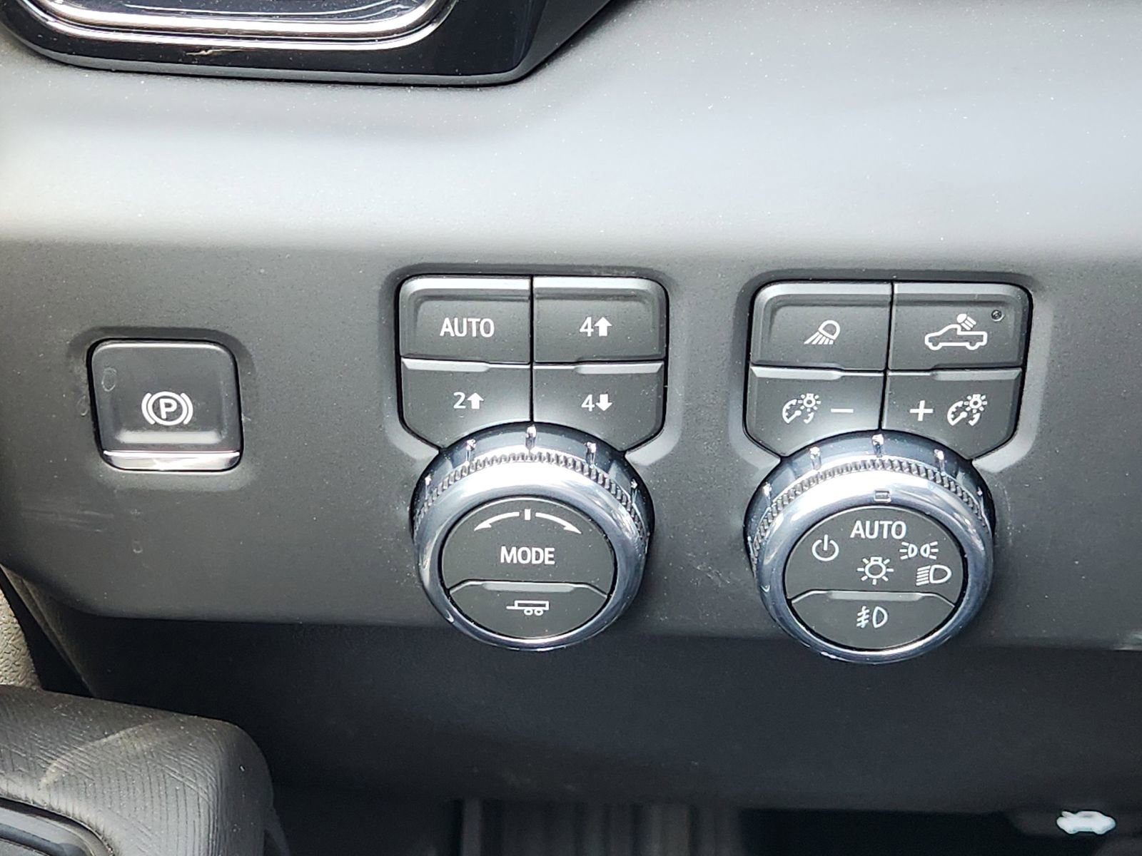 New 2026 GMC Sierra 2500 AT4X image 26