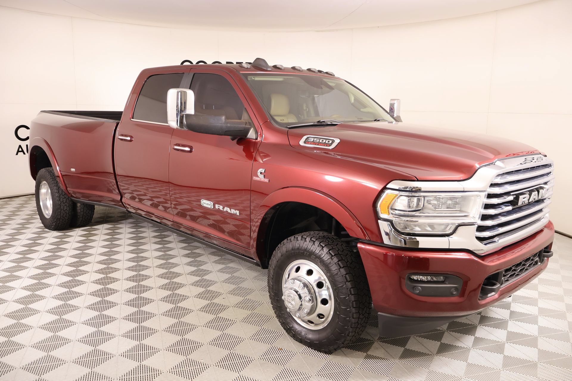 Used 2022 RAM 3500 Limited AWD/4WD image 1